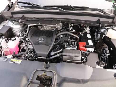 Used 2025 Toyota Grand Highlander AWD image 29