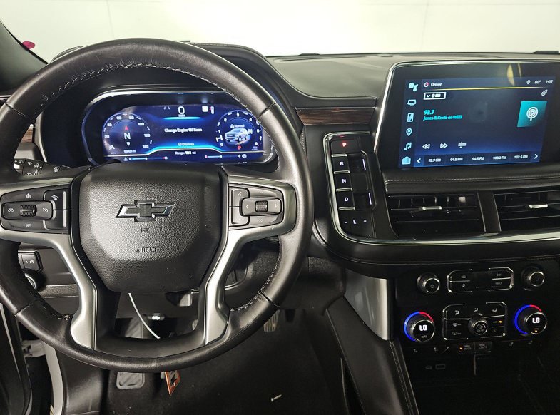 Used 2023 Chevrolet Suburban Z71 AWD/4WD image 7