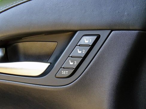 Used 2016 Lexus LX 570 4WD w/ Luxury Package image 47