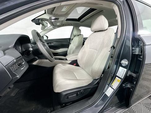 Used 2023 Honda Accord EX image 4