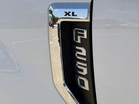 Used 2021 Ford F250 XL RWD image 7