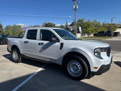 Used 2025 Ford Maverick XL w/ Equipment Group 102A AWD/4WD image 3