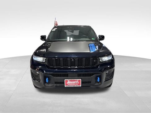 New 2024 Jeep Grand Cherokee Trailhawk w/ Advanced Protech Group II AWD/4WD image 8