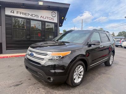 Used 2011 Ford Explorer XLT w/ Class III Trailer Tow Pkg