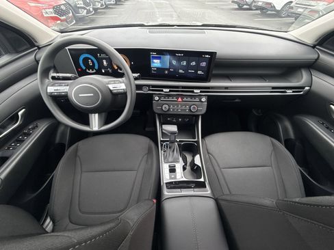 New 2026 Hyundai Tucson SE image 22