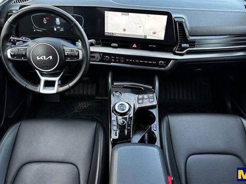 Used 2025 Kia Sportage EX w/ EX Premium Package image 16