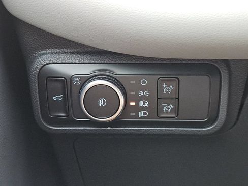 New 2026 Ford Explorer Active w/ Active Comfort Package RWD image 18