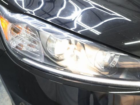 Used 2019 Kia Sorento SX image 27