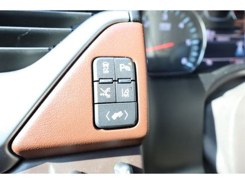 Used 2015 Chevrolet Tahoe LTZ RWD image 37