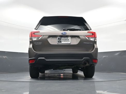 Used 2023 Subaru Forester Premium AWD/4WD image 22