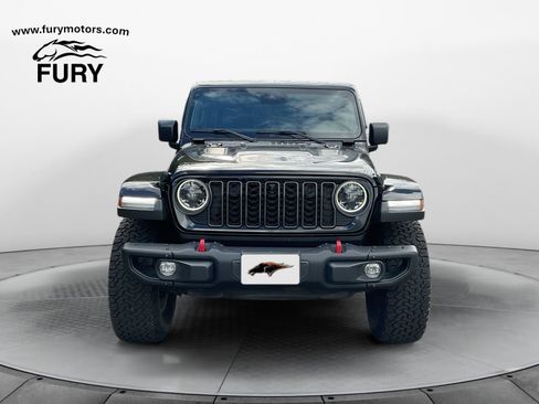 Used 2024 Jeep Wrangler Unlimited Rubicon AWD/4WD image 8