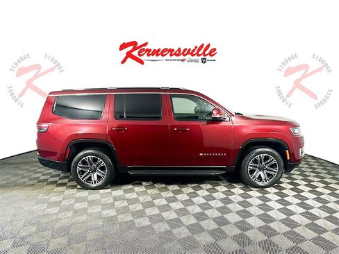 Used 2022 Jeep Wagoneer Series III w/ Convenience Group I image 8