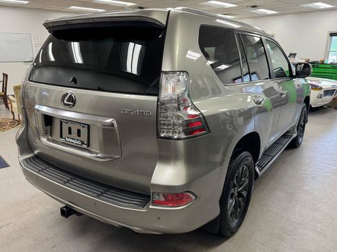 Used 2022 Lexus GX 460 Premium w/ Premium Package image 26