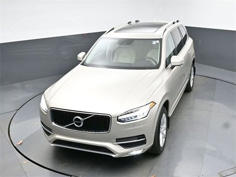 Used 2016 Volvo XC90 T6 Momentum w/ Momentum Plus Package image 18