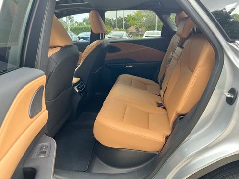 Certified 2025 Lexus RX 350 Premium Plus w/ Convenience Package FWD image 19