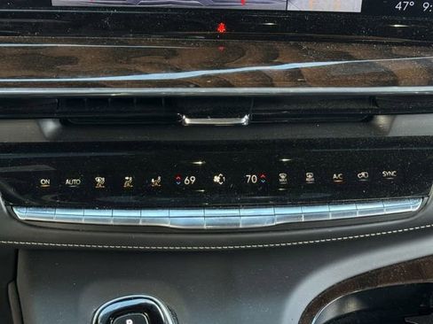 Certified 2023 Cadillac Escalade Premium Luxury Platinum image 19