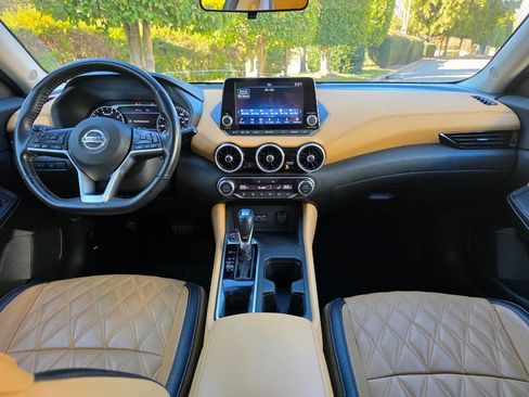 Used 2021 Nissan Sentra SV w/ SV Premium Package image 13