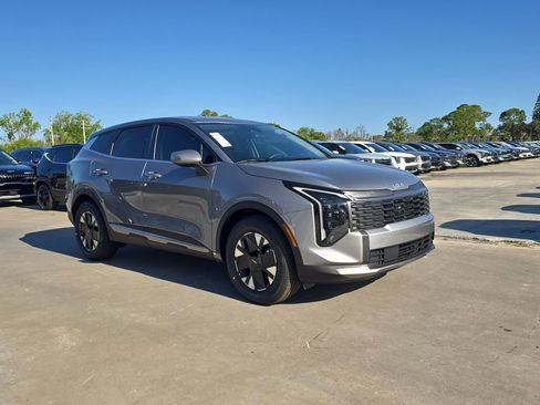 New 2026 Kia Sportage LX FWD image 2
