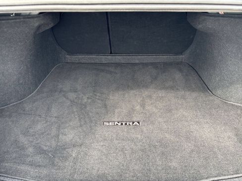 Used 2025 Nissan Sentra SV FWD image 28