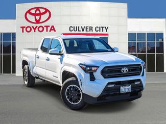 Used 2024 Toyota Tacoma SR5 video 1