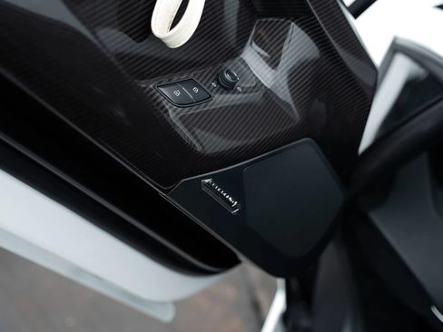 Used 2019 Lamborghini Aventador SVJ AWD/4WD image 57