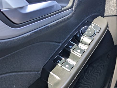 Used 2023 Ford Escape Platinum w/ Premium Technology Package image 28