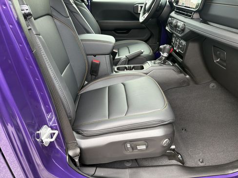 New 2026 Jeep Wrangler Unlimited Sahara AWD/4WD image 16