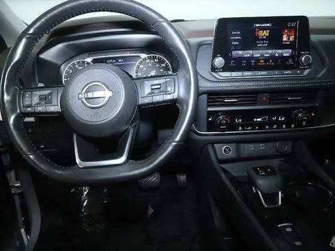 Certified 2023 Nissan Rogue SV w/ SV Premium B Package AWD/4WD image 33