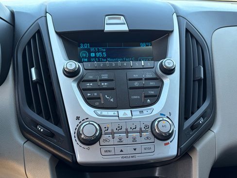Used 2014 Chevrolet Equinox LS FWD image 26