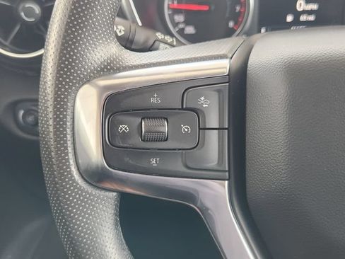 Used 2025 Chevrolet Blazer LT FWD image 28