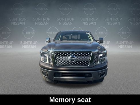 Used 2019 Nissan Titan Platinum Reserve AWD/4WD image 10