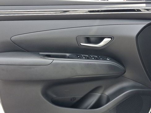 Used 2024 Hyundai Tucson SE AWD/4WD image 13