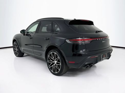 Certified 2025 Porsche Macan AWD/4WD image 3