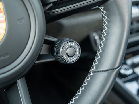 Certified 2024 Porsche 911 GT3 image 39