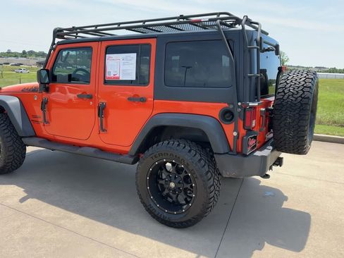 Used 2015 Jeep Wrangler Unlimited Sport w/ Quick Order Package 24S AWD/4WD image 5