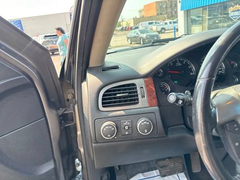 Used 2011 Chevrolet Tahoe LT AWD/4WD image 24