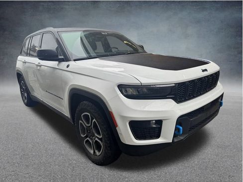 Used 2023 Jeep Grand Cherokee Trailhawk w/ Advanced Protech Group II image 35