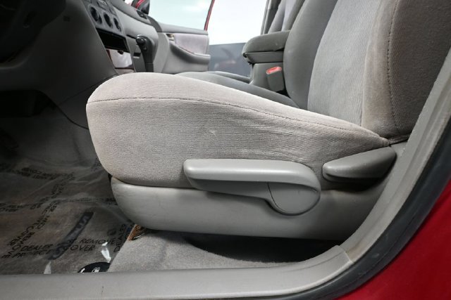Used 2005 Toyota Corolla LE w/ Audio Value Pkg FWD image 15
