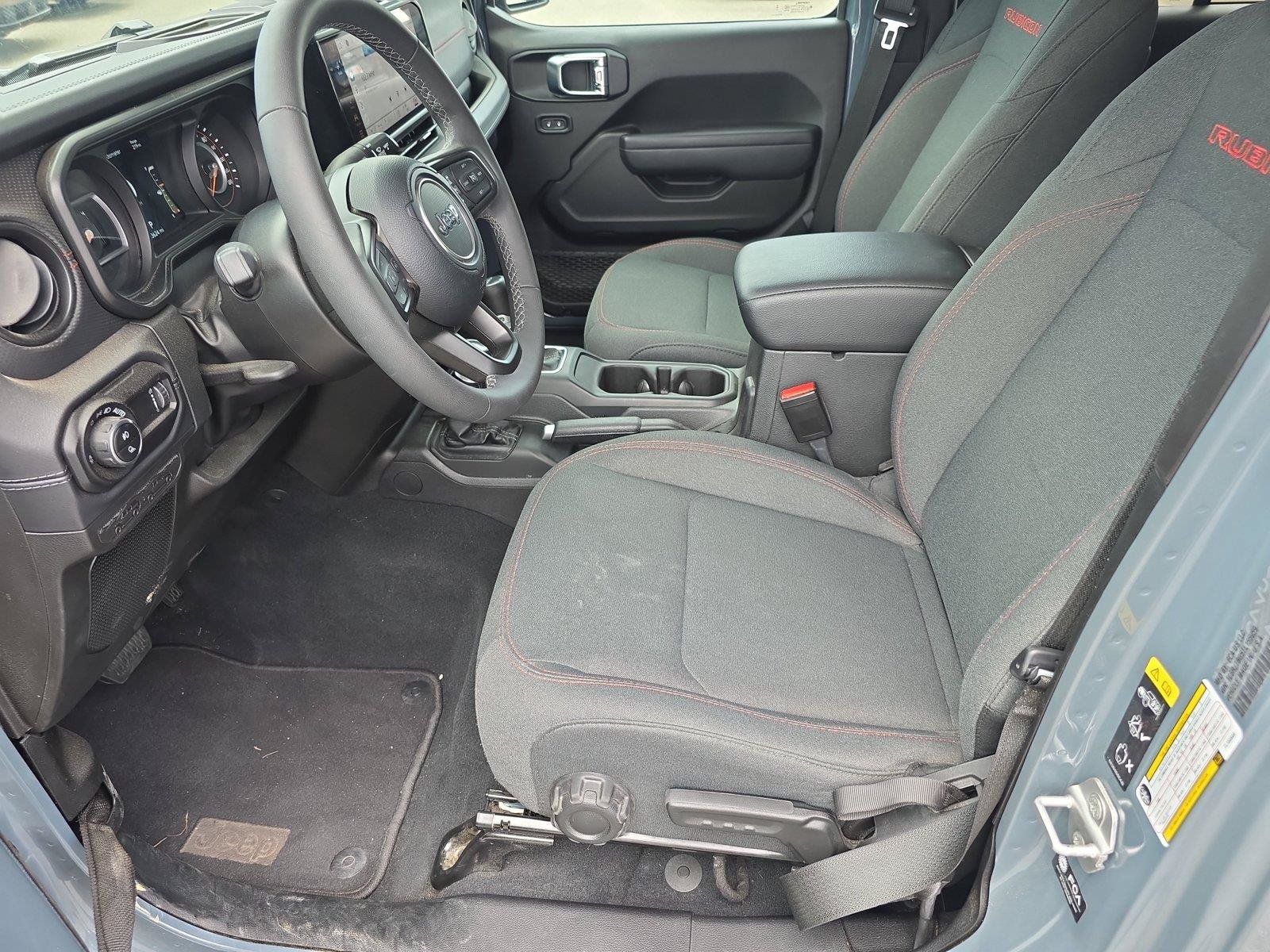 Used 2026 Jeep Gladiator Rubicon AWD/4WD image 13