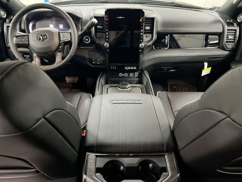 New 2026 RAM 2500 Limited AWD/4WD image 10