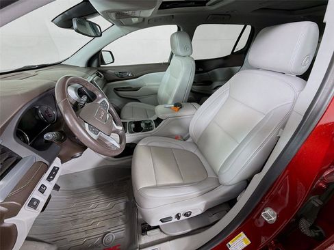 Used 2021 GMC Acadia SLT w/ Technology Package AWD/4WD image 11