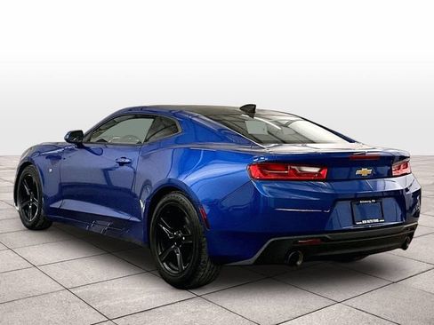 Used 2016 Chevrolet Camaro LT RWD image 10