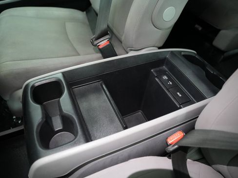 Used 2018 Honda Odyssey LX image 26