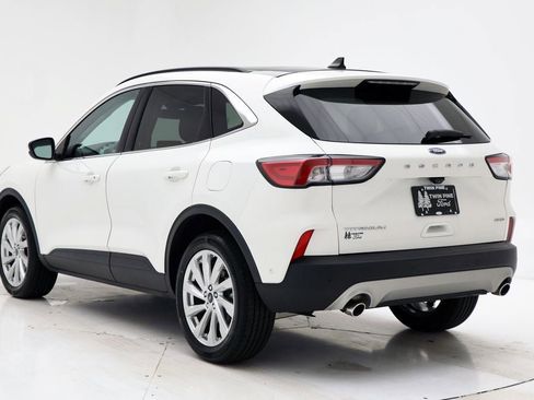 Used 2022 Ford Escape Titanium w/ Titanium Elite Package image 4