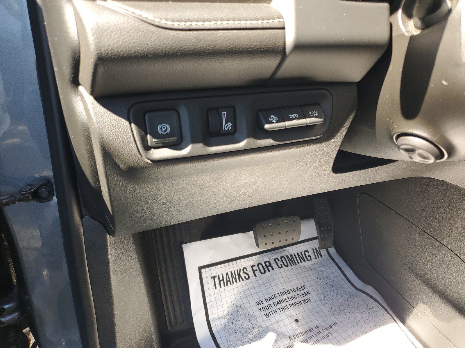 Used 2021 GMC Acadia Denali FWD image 17