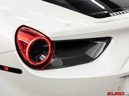 Used 2017 Ferrari 488 GTB RWD image 23