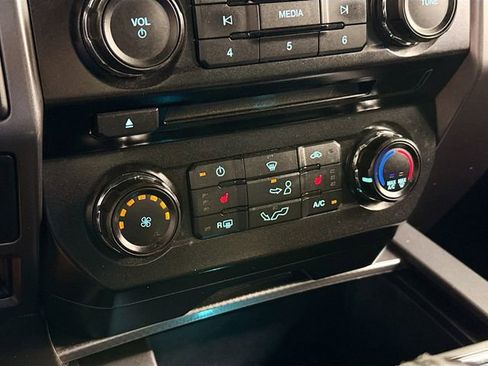 Used 2017 Ford F150 XLT w/ Equipment Group 302A Luxury AWD/4WD image 17