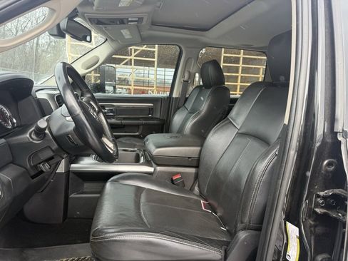Used 2018 RAM 2500 Laramie w/ Sport Appearance Group image 10