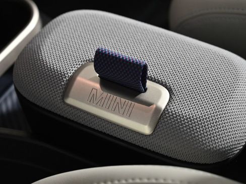 Certified 2025 MINI Cooper S image 20