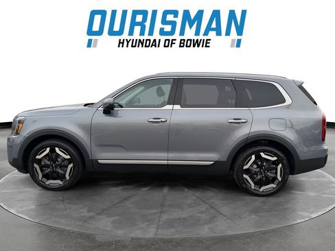 Used 2023 Kia Telluride S image 3